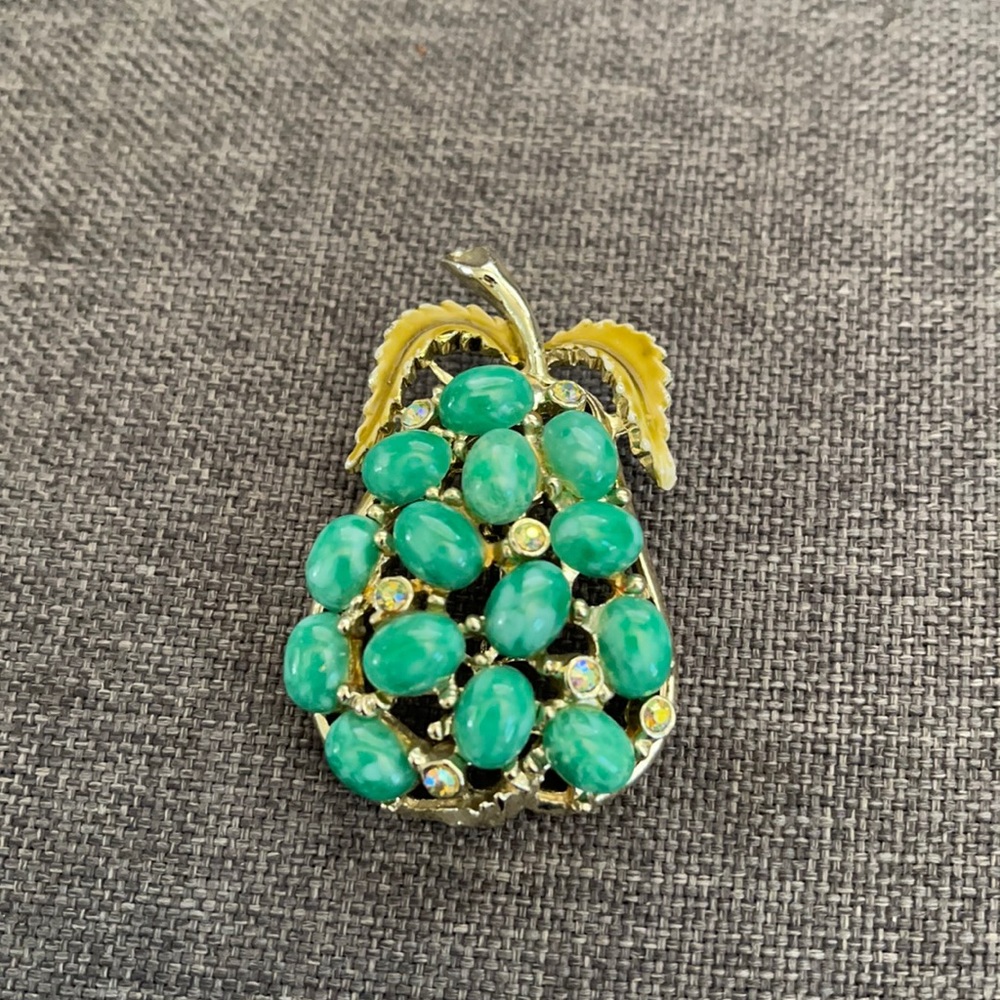 Vtg Unsigned Pear Brooch Pin